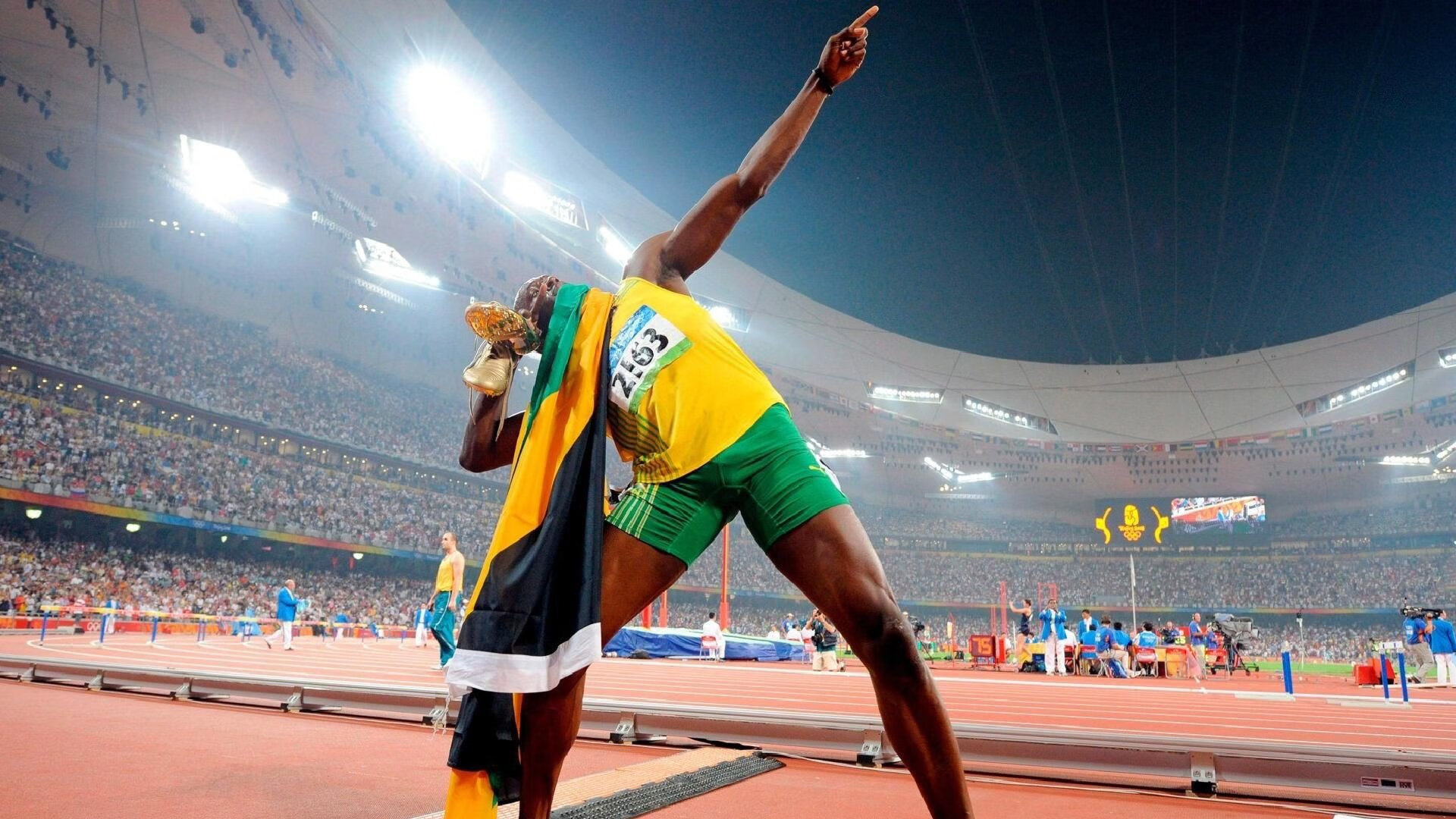 爱游戏-“尼古拉斯·桑特基的冷静头脑与决策力,为美洲狮队带来胜利的钥匙”